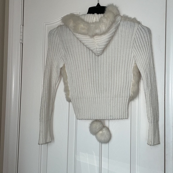 Chilly Willy Fur Trim Sweater - Picture 3 of 6